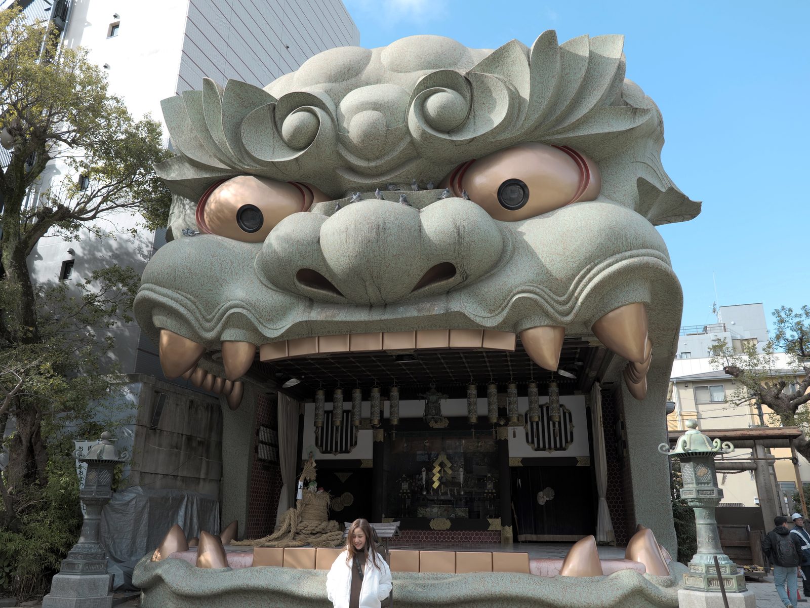 The giant lion-head stage of Namba Yasaka Shrine
